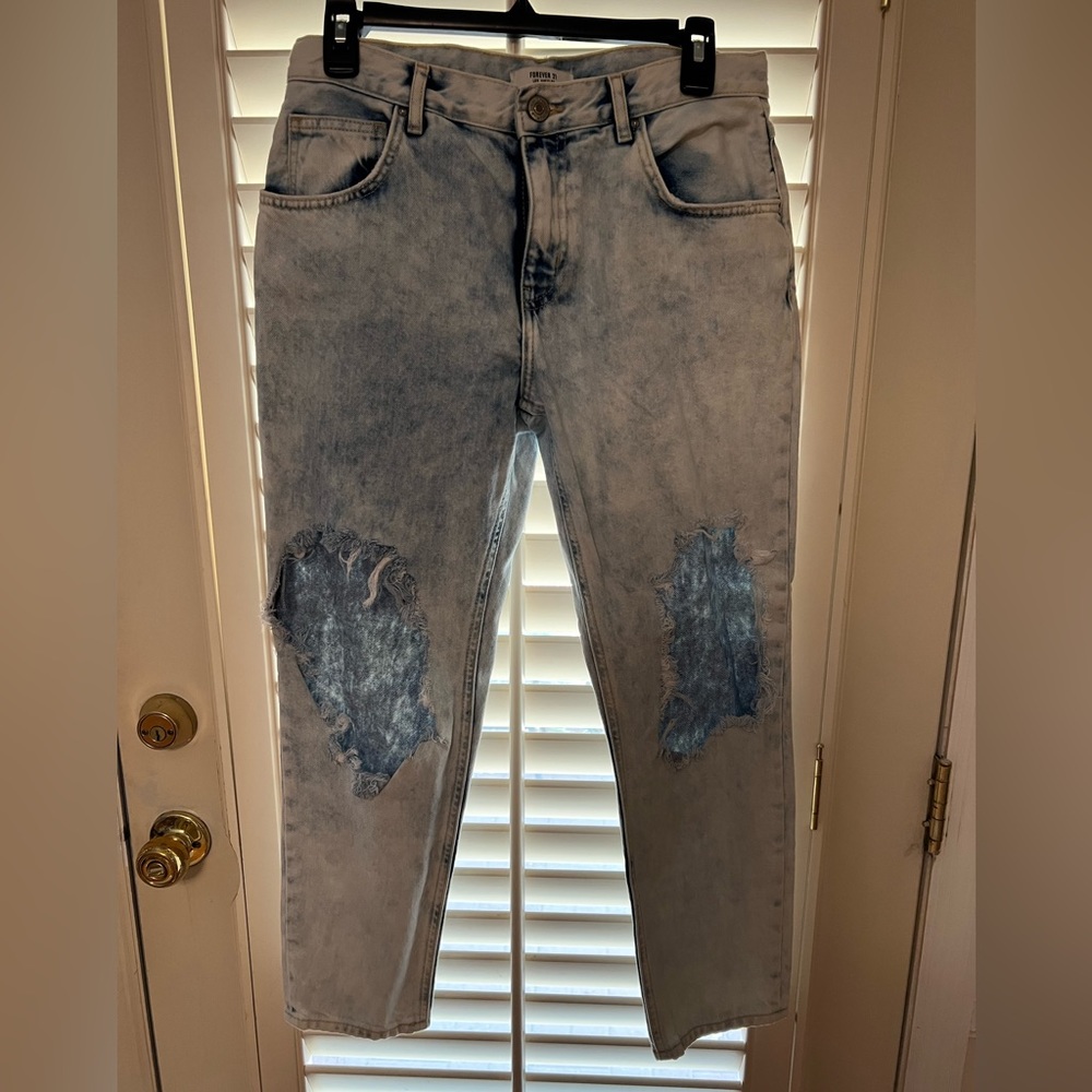 Forever 21 light wash distressed jeans
